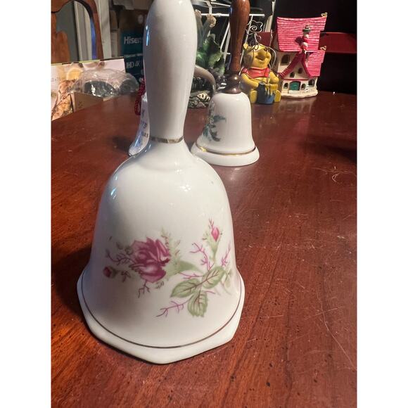 Vintage Porcelain Bell with Pink Roses and Gold Trim Retro Flower Floral Nature - Picture 1 of 7